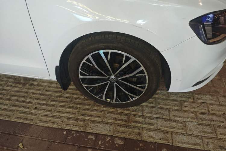 Used Volkswagen Bora 2019 Bora·Legend 1.5L Automatic Leading Model China V Emission Standard Right Front Wheel Hub