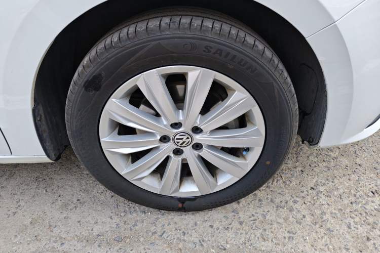 Used Volkswagen Bora 2019 Facelift Bora·Legend 1.5L Automatic Fashion Edition China VI Standard Right Front Wheel Hub