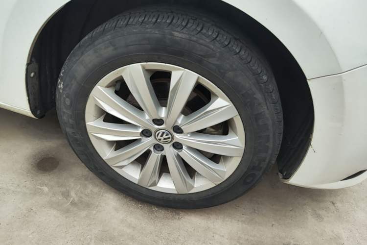 Used Volkswagen Bora 2019 Facelift Bora·Legend 1.5L Automatic Fashion Edition China VI Standard Right Front Wheel Hub