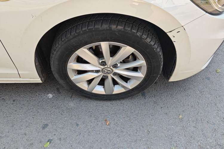 Used Volkswagen Bora 2019 Revised Version 280TSI DSG Elite Edition China VI Standard Right Front Wheel Hub