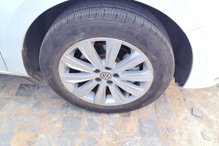 Used Volkswagen Bora 2019 Bora·Legend 1.5L Automatic Fashion Edition China VI Standard Right Front Wheel Hub