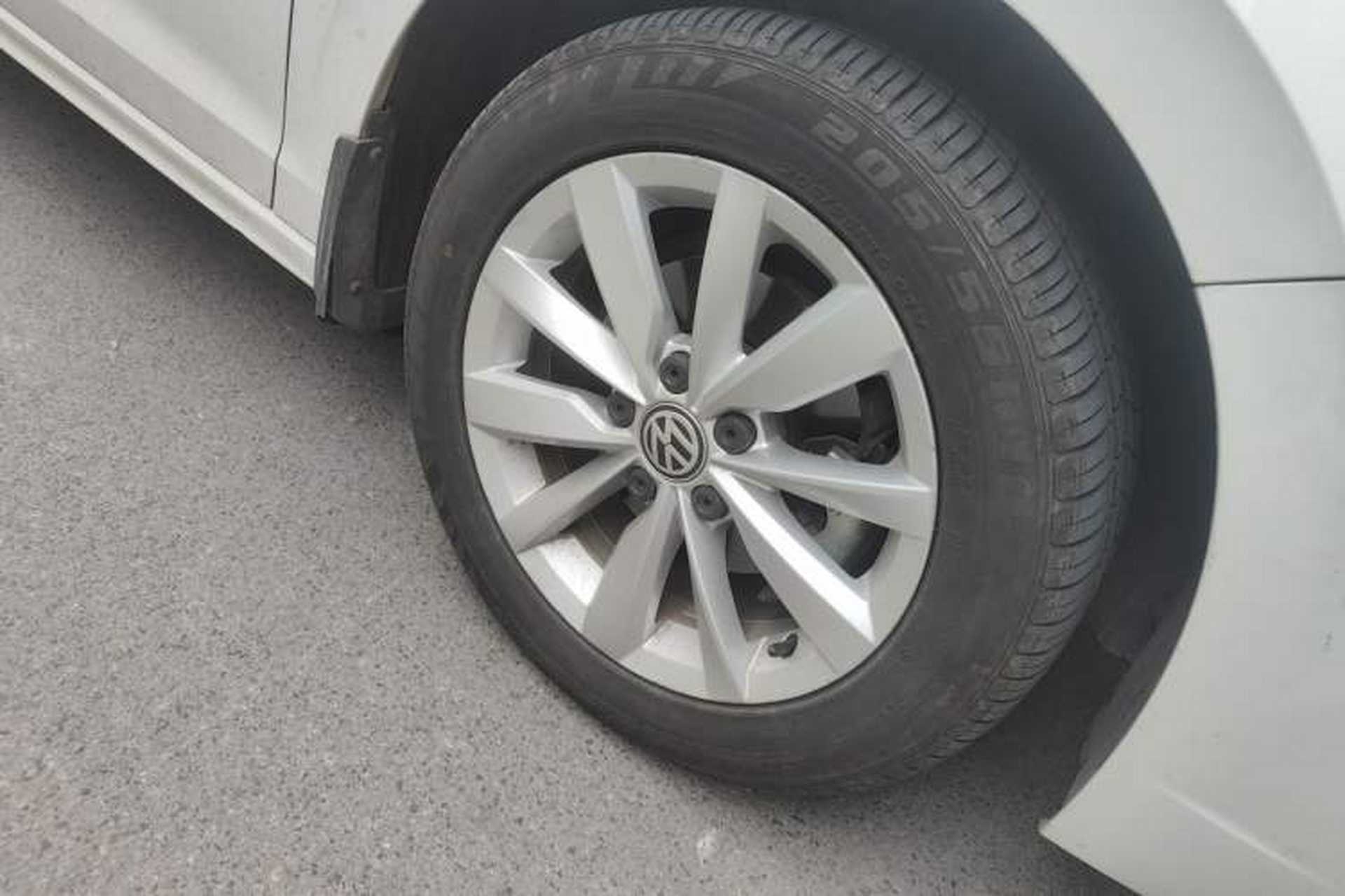 Used Volkswagen Bora 2019 Revised Version 1.5L Automatic Elite Edition China V Standard Right Front Wheel Hub