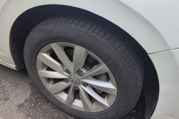 Used Volkswagen Bora 2019 Revised Version 280TSI DSG Elite Edition China VI Standard Right Front Wheel Hub