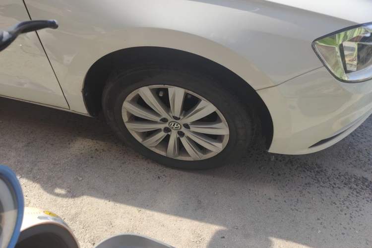 Used Volkswagen Bora 2019 Facelift Bora·Legend 1.5L Automatic Fashion Edition China VI Standard Right Front Wheel Hub