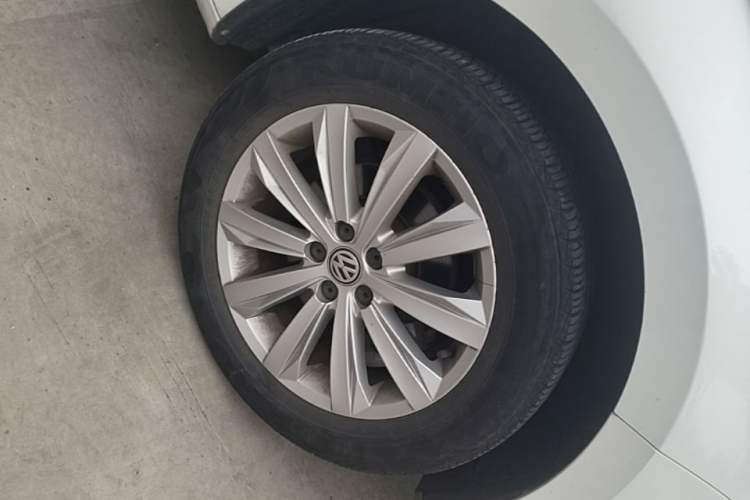 Used Volkswagen Bora 2019 Facelift Bora·Legend 1.5L Automatic Fashion Edition China VI Standard Right Front Wheel Hub
