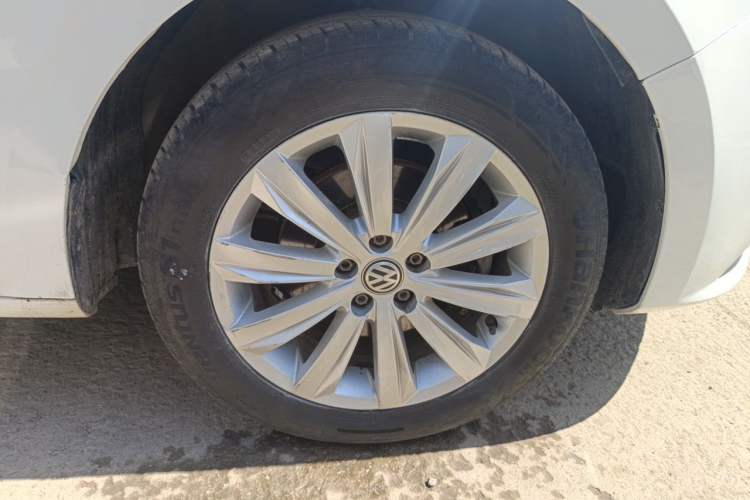 Used Volkswagen Bora 2019 Facelift Bora·Legend 1.5L Automatic Fashion Edition China VI Standard Right Front Wheel Hub