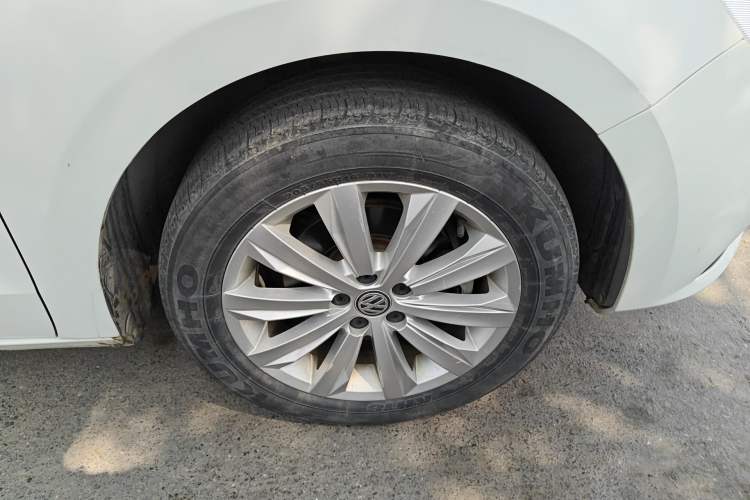 Used Volkswagen Bora 2019 Facelift Bora·Legend 1.5L Automatic Fashion Edition China VI Standard Right Front Wheel Hub