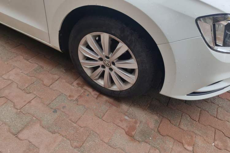 Used Volkswagen Bora 2019 Bora·Legend 1.5L Automatic Fashion Edition China VI Standard Right Front Wheel Hub