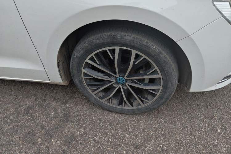 Used Volkswagen Bora 2019 Bora Legend 1.5L Automatic Leading Model China VI Standard Right Front Wheel Hub