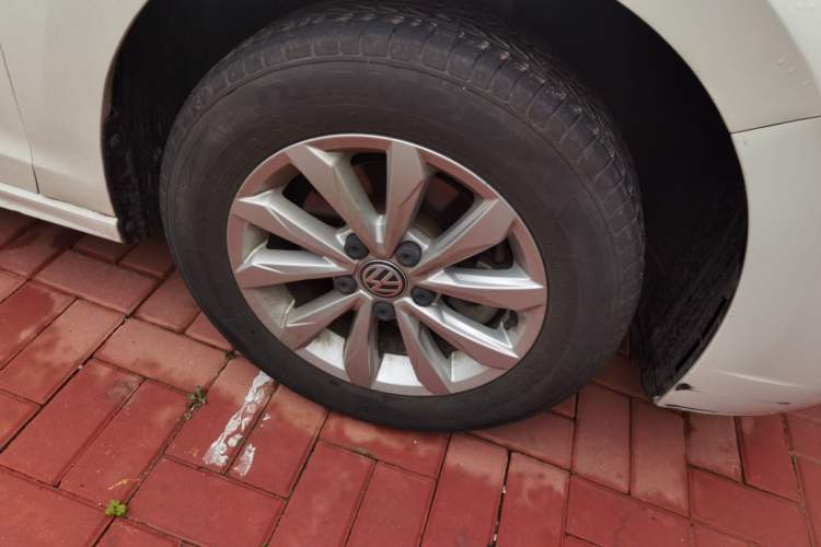 Used Volkswagen Bora 2019 1.5L Automatic Fashion Model Right Front Wheel Hub