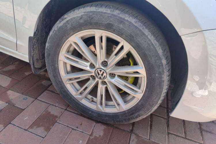 Used Volkswagen Bora 2019 Revised Version 1.5L Automatic Comfort Edition China V Standard Right Front Wheel Hub