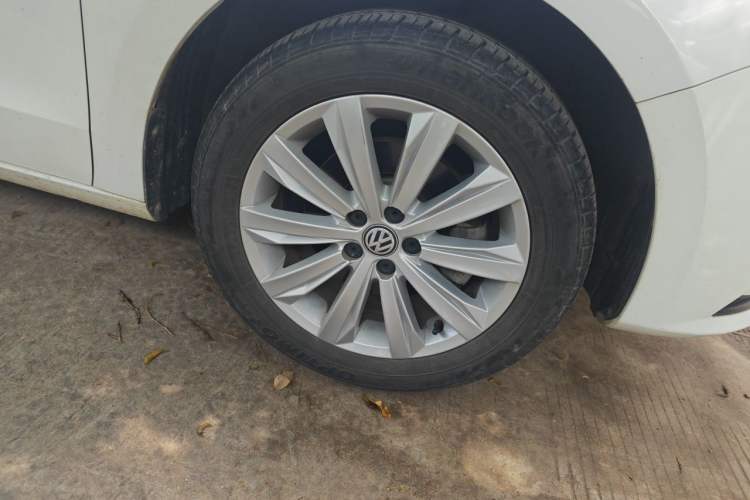 Used Volkswagen Bora 2019 Facelift Bora·Legend 1.5L Automatic Fashion Edition China VI Standard Right Front Wheel Hub