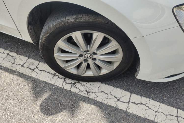 Used Volkswagen Bora 2019 Bora·Legend 1.5L Automatic Fashion Edition China VI Standard Right Front Wheel Hub