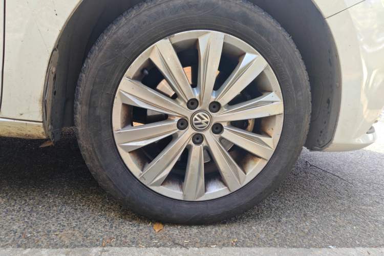 Used Volkswagen Bora 2019 Bora Legend 1.5L Manual Fashion Edition China VI Standard Right Front Wheel Hub