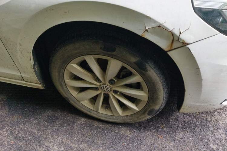 Used Volkswagen Bora 2019 280TSI DSG Elite Model Right Front Wheel Hub