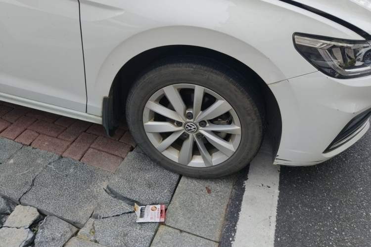 Used Volkswagen Bora 2019 Revised Version 1.5L Automatic Comfort Edition China V Standard Right Front Wheel Hub
