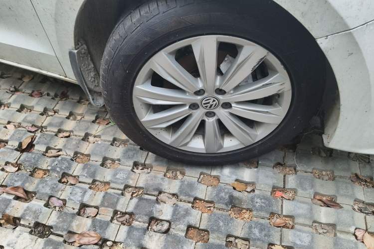Used Volkswagen Bora 2019 Bora·Legend 1.5L Manual Fashion Edition China V Standard Right Front Wheel Hub