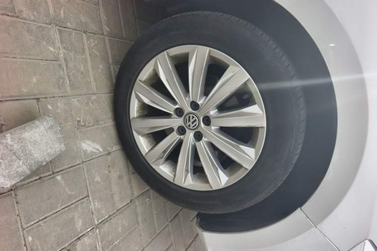 Used Volkswagen Bora 2019 Facelift Bora·Legend 1.5L Automatic Fashion Edition China VI Standard Right Front Wheel Hub