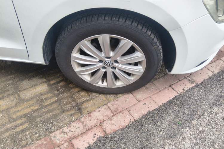 Used Volkswagen Bora 2019 Bora·Legend 1.5L Automatic Fashion Edition China VI Standard Right Front Wheel Hub