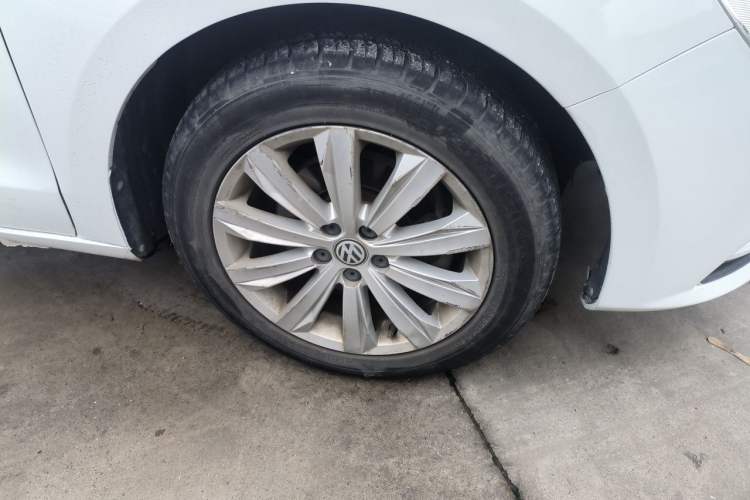 Used Volkswagen Bora 2019 Bora·Legend 1.5L Automatic Fashion Edition China VI Standard Right Front Wheel Hub