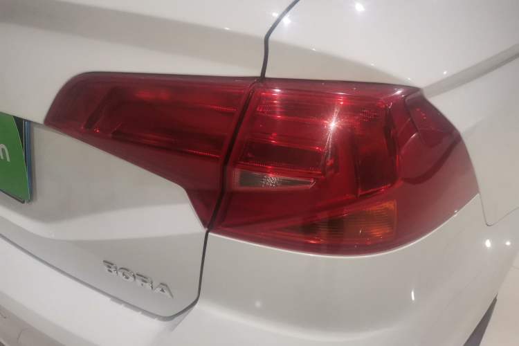 Used Volkswagen Bora 2019 Bora Legend 1.5L Manual Fashion Edition China VI Standard Right Rear Taillight
