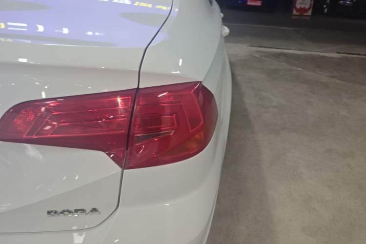 Used Volkswagen Bora 2019 Facelift Bora·Legend 1.5L Automatic Fashion Edition China VI Standard Right Rear Taillight