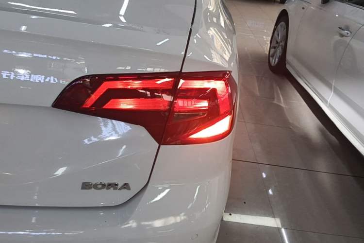 Used Volkswagen Bora 2019 Facelift Bora·Legend 1.5L Automatic Fashion Edition China VI Standard Right Rear Taillight