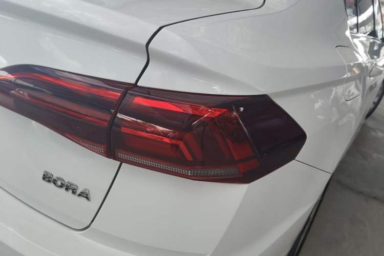 Used Volkswagen Bora 2019 1.5L Automatic Comfort Model Right Rear Taillight
