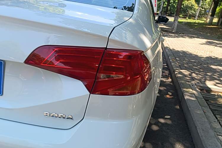 Used Volkswagen Bora 2019 Bora·Legend 1.5L Automatic Fashion Edition China V Standard Right Rear Taillight