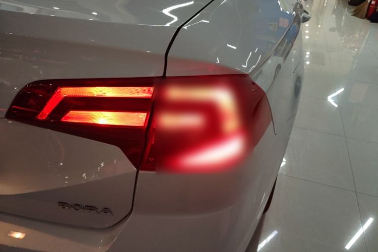 Used Volkswagen Bora 2019 Facelift Bora·Legend 1.5L Automatic Fashion Edition China VI Standard Right Rear Taillight