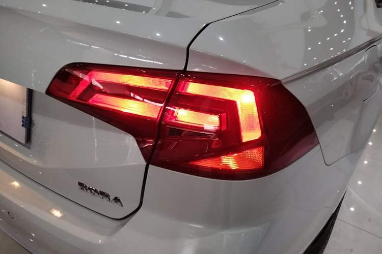 Used Volkswagen Bora 2019 Facelift Bora·Legend 1.5L Automatic Fashion Edition China VI Standard Right Rear Taillight