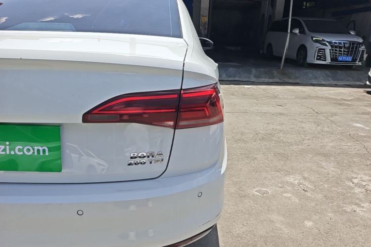 Used Volkswagen Bora 2019 Revised Version 280TSI DSG Luxury Edition China V Standard Right Rear Taillight