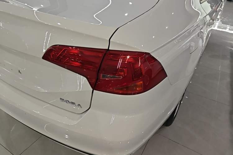 Used Volkswagen Bora 2019 Bora·Legend 1.5L Automatic Fashion Edition China VI Standard Right Rear Taillight