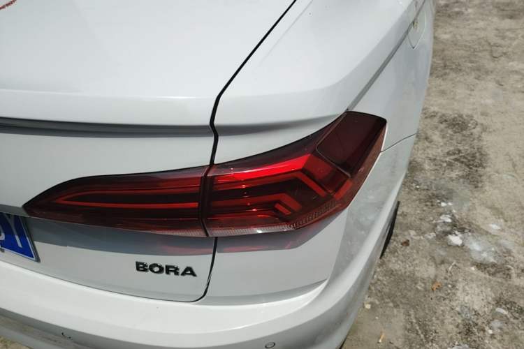 Used Volkswagen Bora 2019 Revised Version 1.5L Automatic Comfort Edition China V Standard Right Rear Taillight