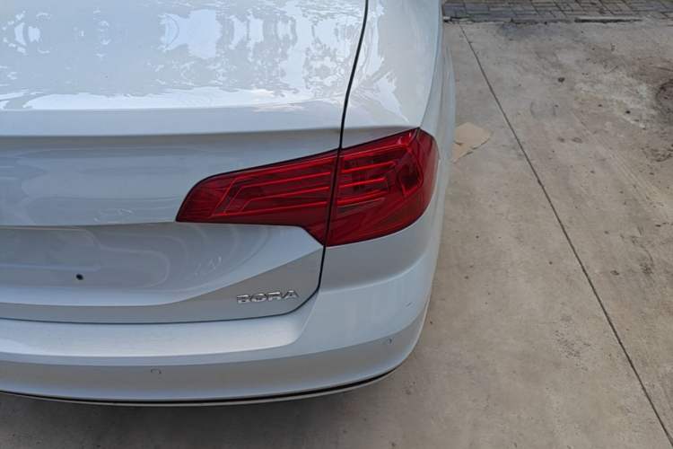 Used Volkswagen Bora 2019 Facelift Bora·Legend 1.5L Automatic Fashion Edition China VI Standard Right Rear Taillight