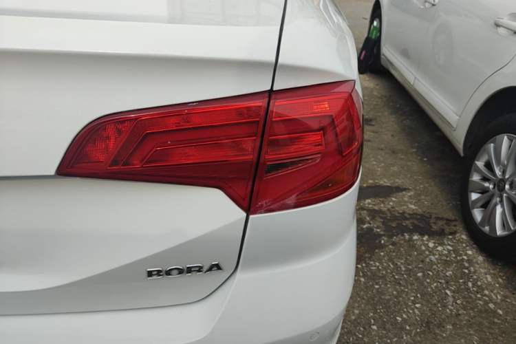 Used Volkswagen Bora 2019 Facelift Bora·Legend 1.5L Automatic Fashion Edition China VI Standard Right Rear Taillight
