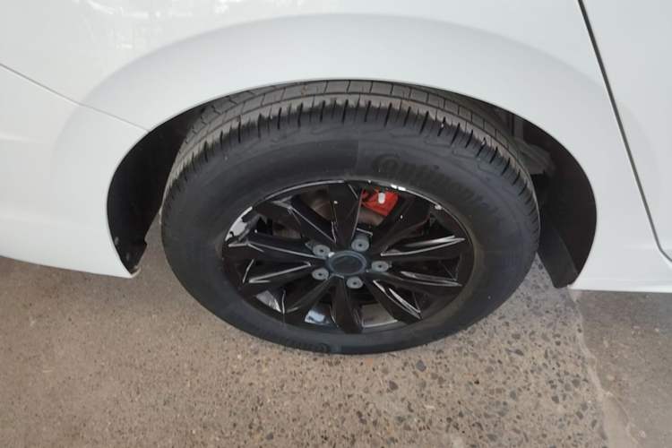 Used Volkswagen Bora 2019 Revised Version 1.5L Automatic Fashionable Style China VI Right Rear Wheel Hub