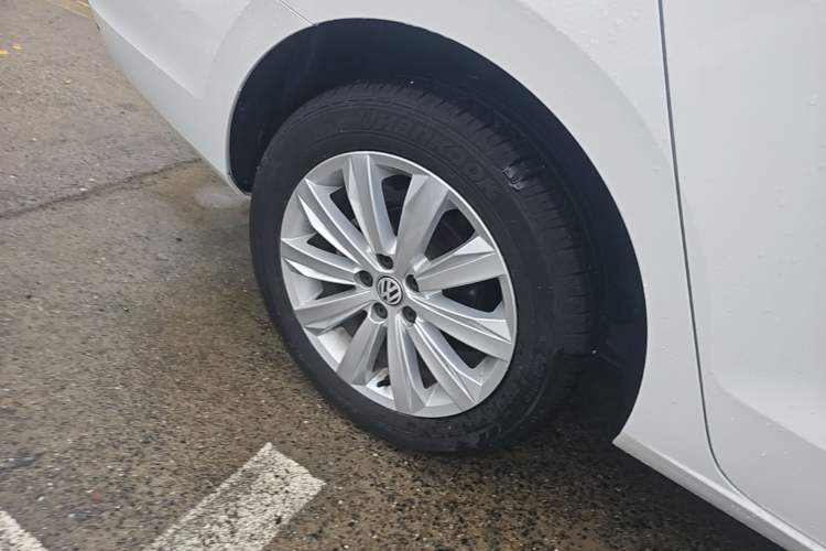 Used Volkswagen Bora 2019 Facelift Bora·Legend 1.5L Automatic Fashion Edition China VI Standard Right Rear Wheel Hub