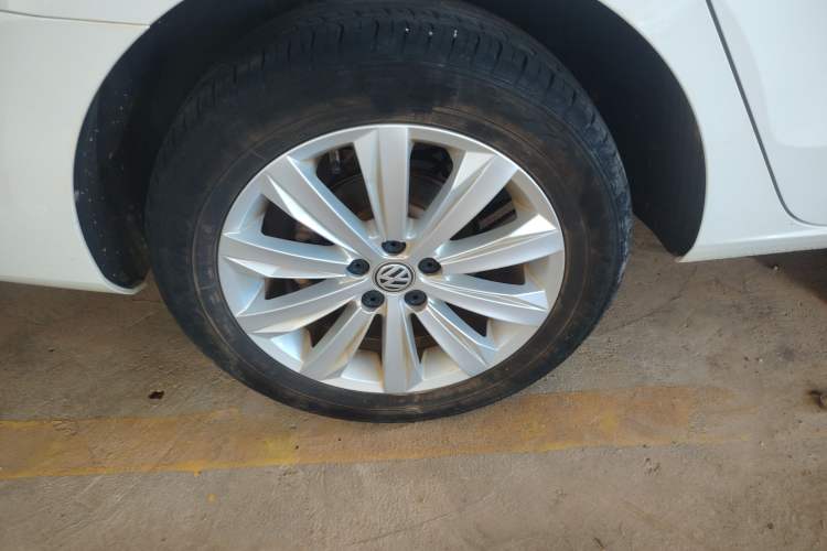 Used Volkswagen Bora 2019 Facelift Bora·Legend 1.5L Automatic Fashion Edition China VI Standard Right Rear Wheel Hub