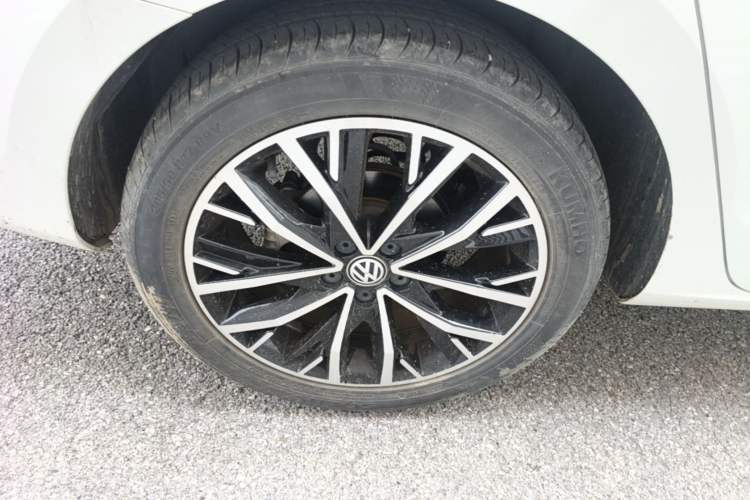Used Volkswagen Bora 2019 Bora Legend 1.5L Automatic Leading Model China VI Standard Right Rear Wheel Hub