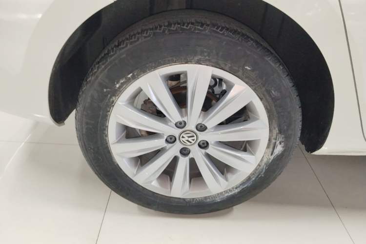 Used Volkswagen Bora 2019 Facelift Bora·Legend 1.5L Automatic Fashion Edition China VI Standard Right Rear Wheel Hub