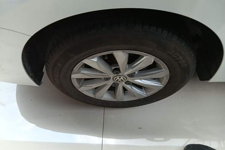 Used Volkswagen Bora 2019 1.5L Automatic Fashion Model Right Rear Wheel Hub