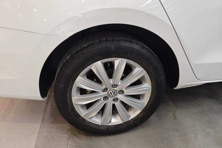 Used Volkswagen Bora 2019 Facelift Bora·Legend 1.5L Automatic Fashion Edition China VI Standard Right Rear Wheel Hub