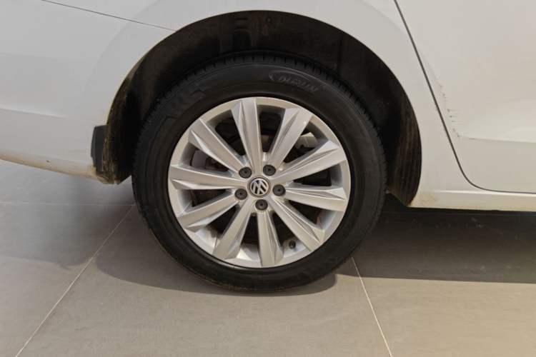 Used Volkswagen Bora 2019 Bora·Legend 1.5L Manual Fashion Edition China V Standard Right Rear Wheel Hub