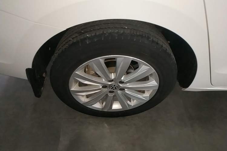 Used Volkswagen Bora 2019 Facelift Bora·Legend 1.5L Automatic Fashion Edition China VI Standard Right Rear Wheel Hub