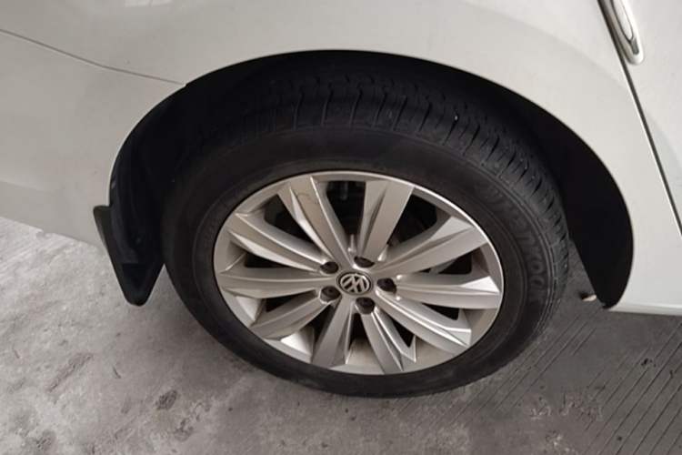 Used Volkswagen Bora 2019 Facelift Bora·Legend 1.5L Automatic Fashion Edition China VI Standard Right Rear Wheel Hub