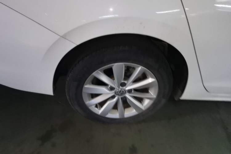 Used Volkswagen Bora 2019 Revised Version 1.5L Automatic Elite Edition China V Standard Right Rear Wheel Hub