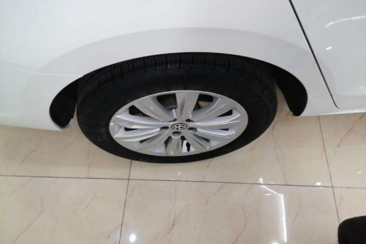 Used Volkswagen Bora 2019 Facelift Bora·Legend 1.5L Automatic Fashion Edition China VI Standard Right Rear Wheel Hub