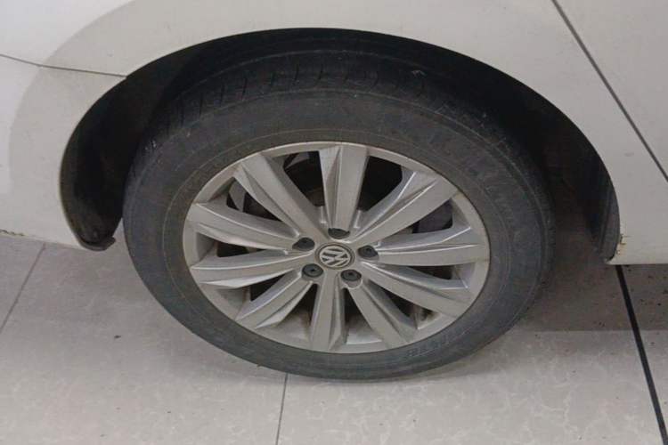 Used Volkswagen Bora 2019 Facelift Bora·Legend 1.5L Automatic Fashion Edition China VI Standard Right Rear Wheel Hub