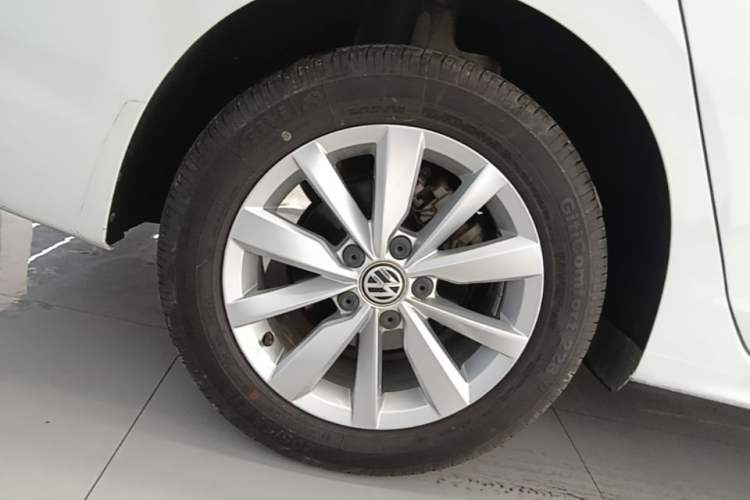 Used Volkswagen Bora 2019 Revised Version 1.5L Automatic Elite Edition China V Standard Right Rear Wheel Hub